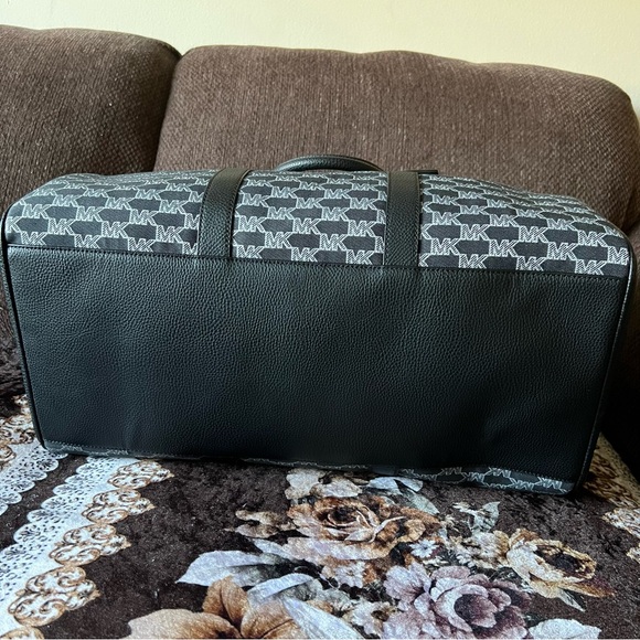 MICHAEL KORS Cooper Silver Hardware Adjustable Strap XL Weekender Duffle Bag NWT - Picture 10 of 14